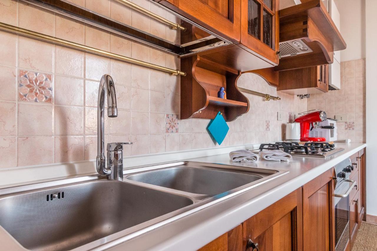 Appartamento Colombina House Close To The Train Station