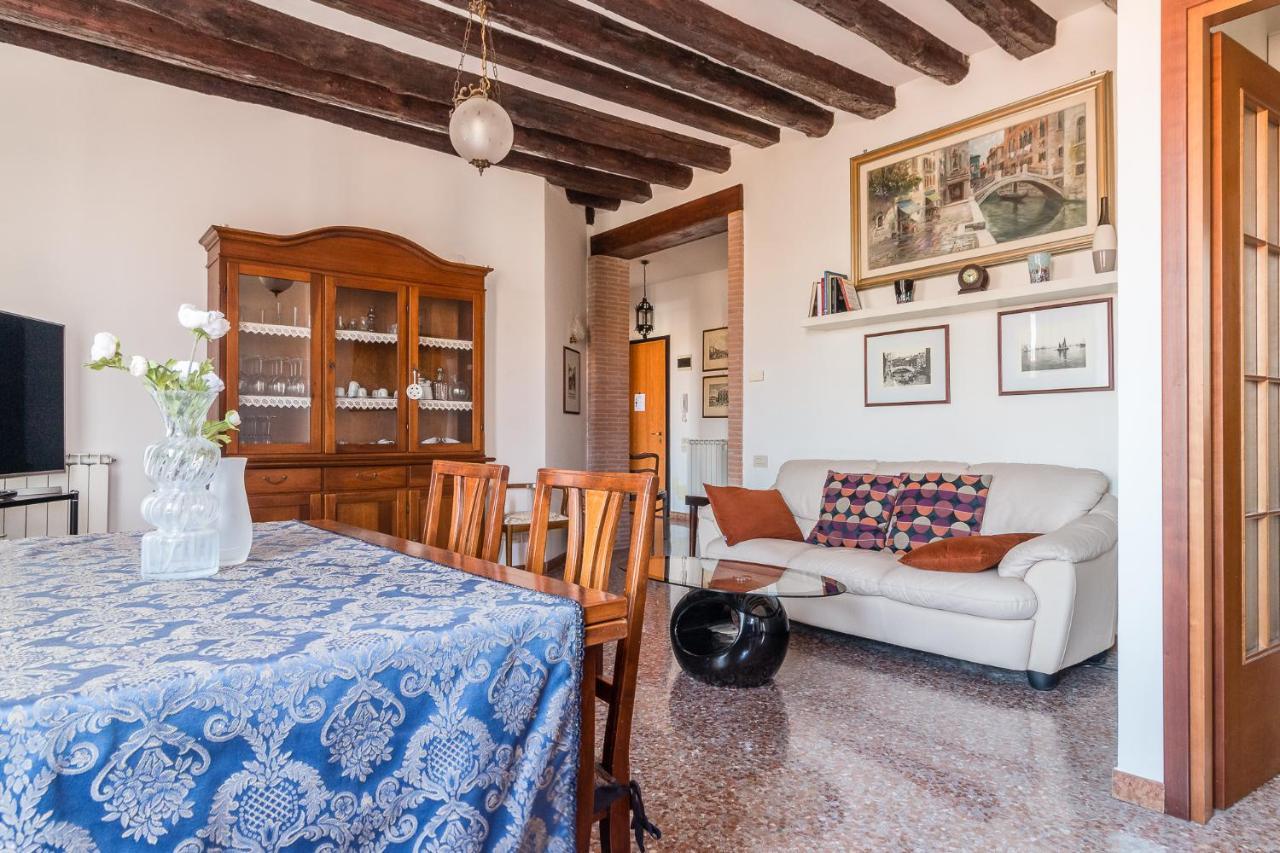 Appartamento Colombina House Close To The Train Station *